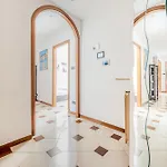 Guesthost - Sweet - Cozy In * 라스페치아